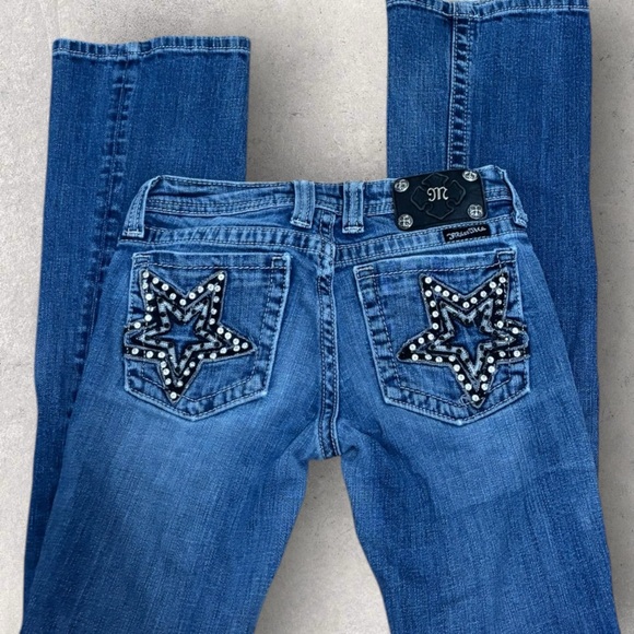 Miss Me Denim - Miss me low rise bootcut Star pocket jeans